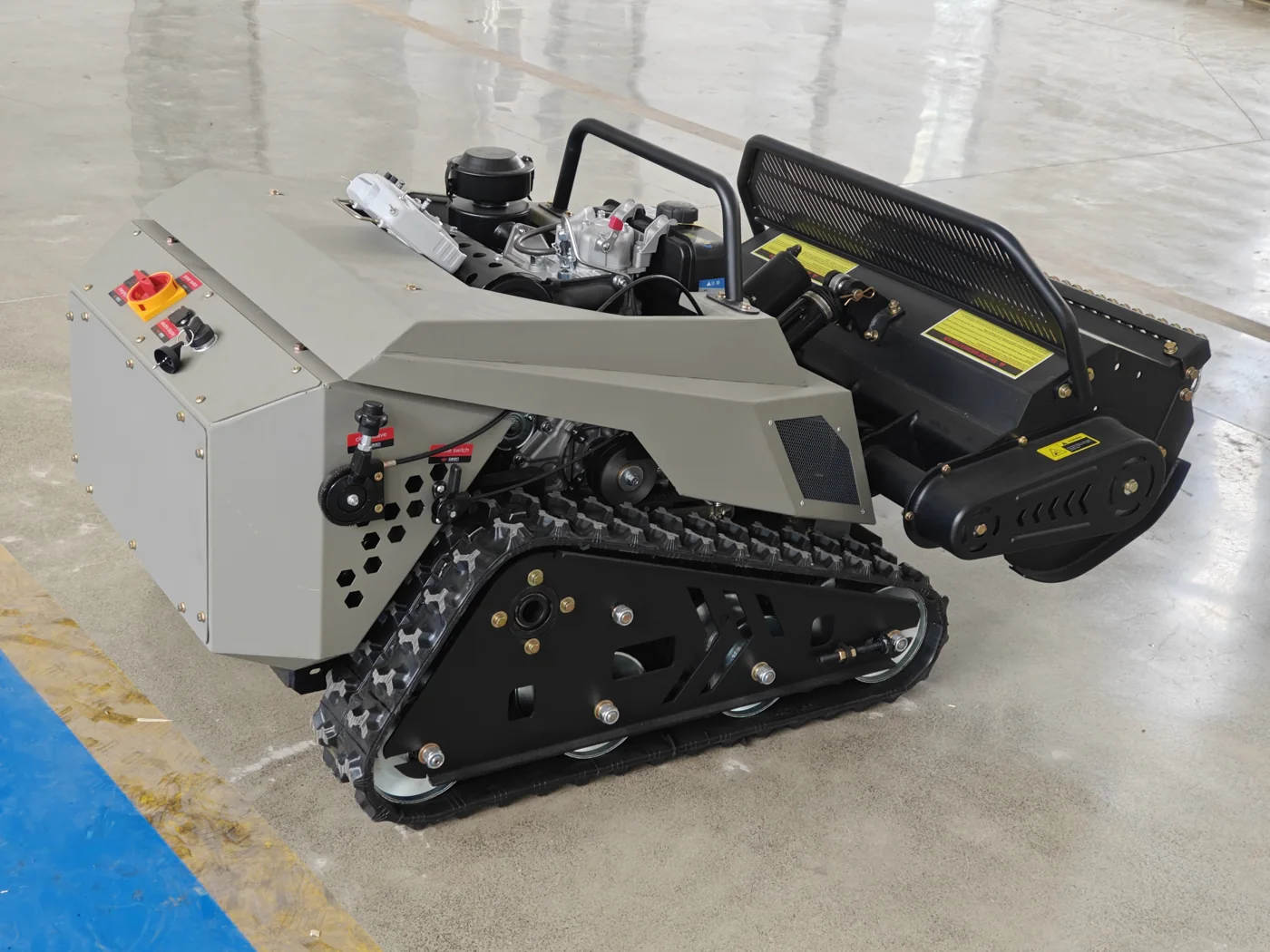 195-80YC tracked diesel mower side view