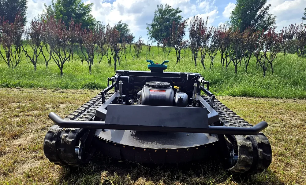 Tank 608-90 mower configuration