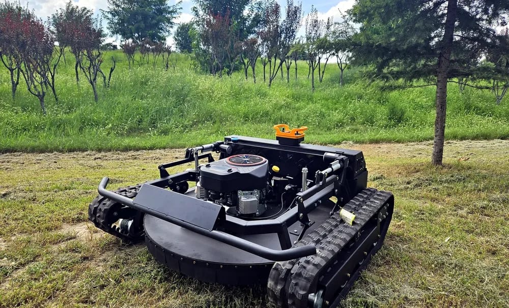 764-90A tracked mower